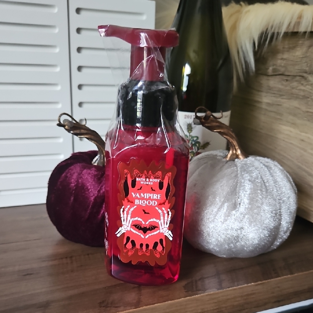 Bath & Body Works Vampire Blood Hand Soap - Deep Red
